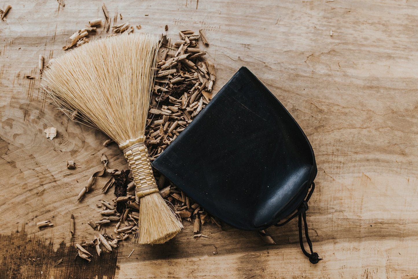 Leather Dustpan - Black